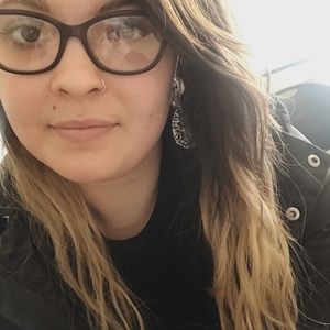 Meet your Posher, Aly